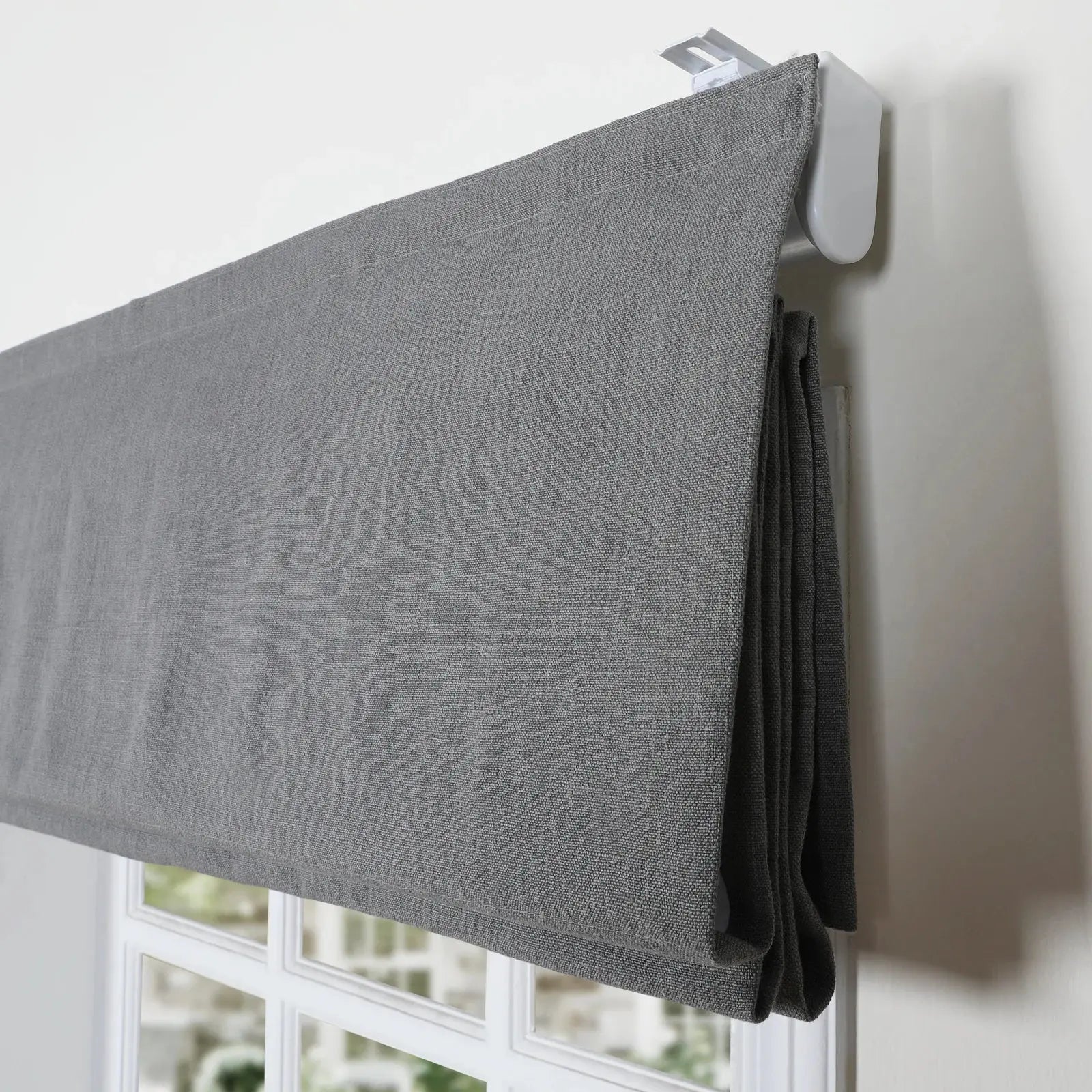 Liz Linen Roman Shade Cordless